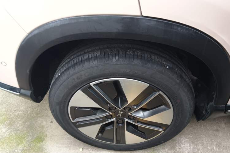Used XPeng G3 2022 G3i 520N+ Right Rear Wheel Hub
