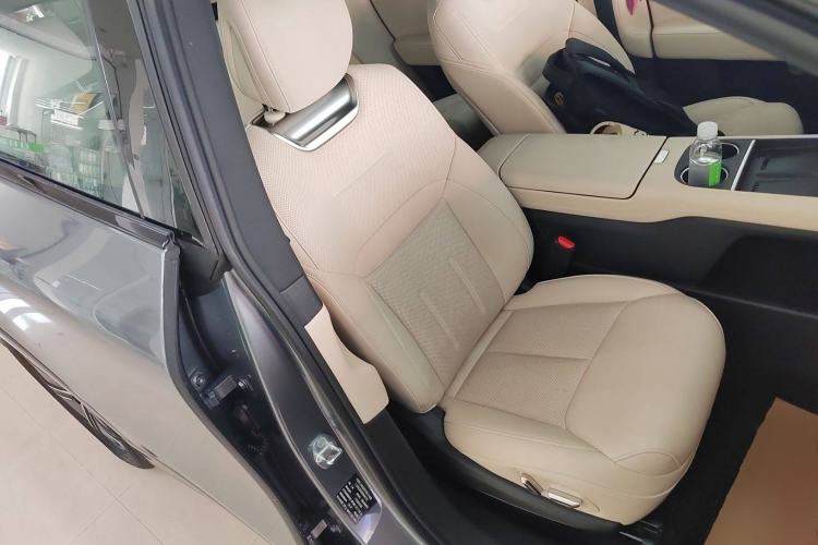 Used XPeng G6 2023 580 Long-Range Pro Right Front Seat