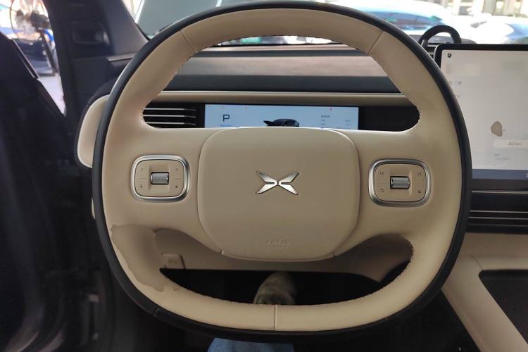Used XPeng G6 2023 580 Long-Range Pro Steering Wheel