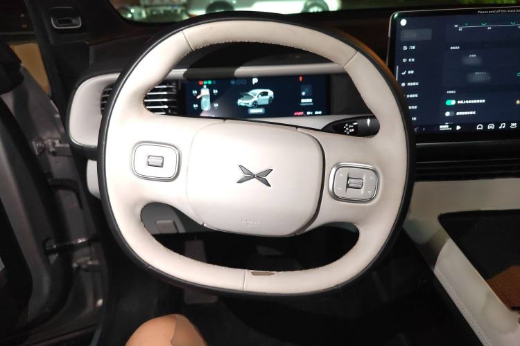 Used XPeng G6 2023 580 Long-Range Pro Steering Wheel