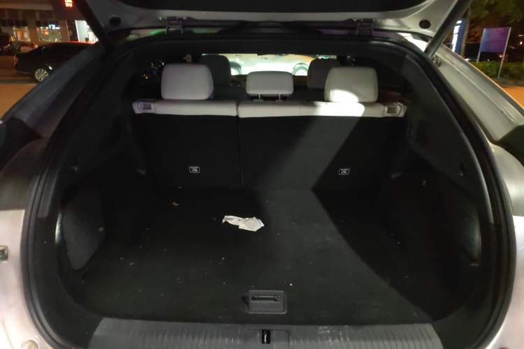 Used XPeng G6 2023 580 Long-Range Pro Trunk