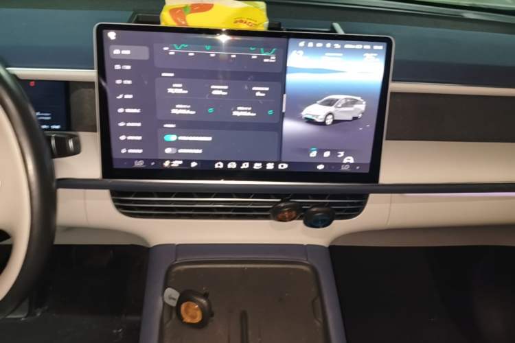 Used XPeng G6 2023 700 Four-Wheel Drive Performance Max Audio And AC Panel