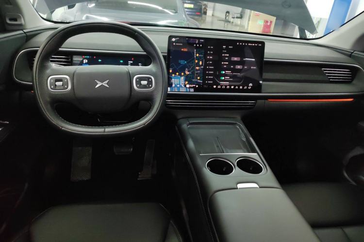 Used XPeng G6 2023 580 Long-Range Pro Center Console