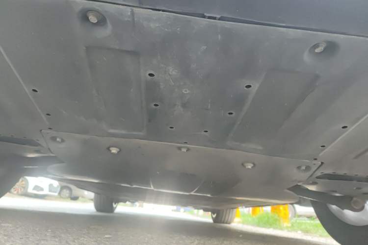Used XPeng G6 2023 580 Long-Range Pro Chassis Rear