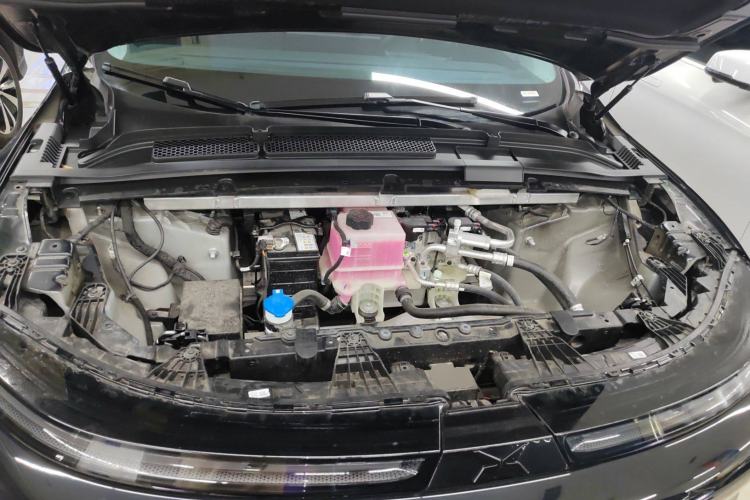 Used XPeng G6 2023 580 Long-Range Pro Engine Bay