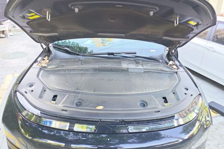 Used XPeng G6 2023 580 Long-Range Pro Engine Bay