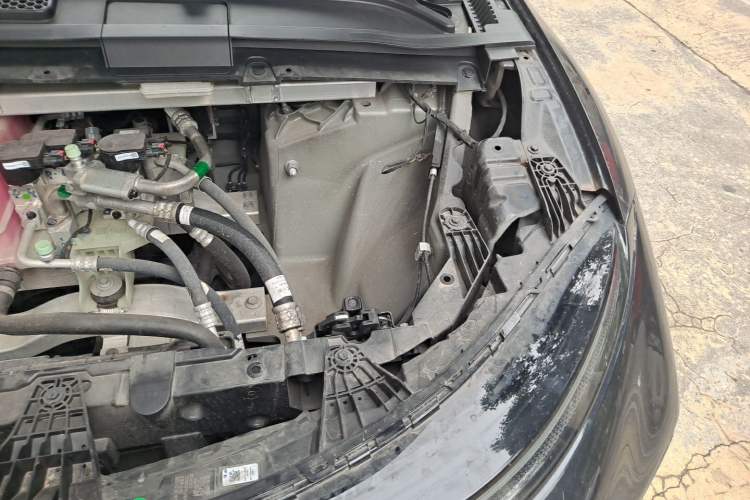 Used XPeng G6 2023 580 Long-Range Pro Engine Bay Left