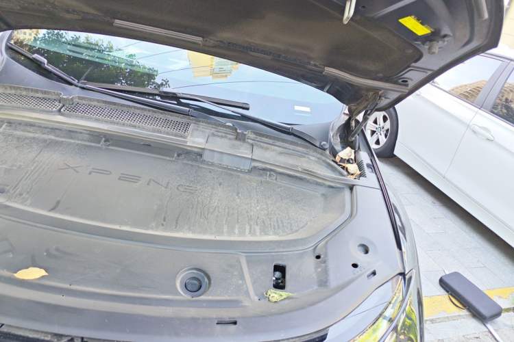 Used XPeng G6 2023 580 Long-Range Pro Engine Bay Left