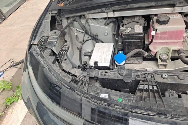 Used XPeng G6 2023 580 Long-Range Pro Engine Bay Right