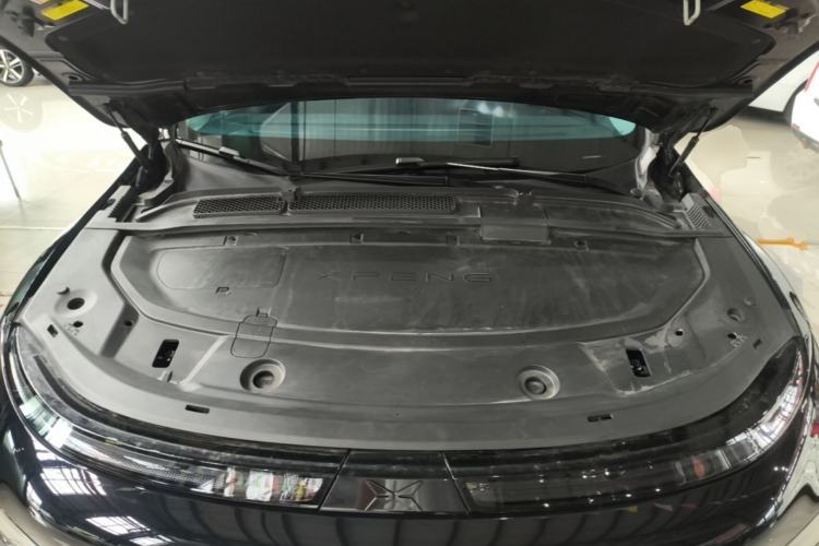 Used XPeng G6 2023 580 Long-Range Pro Engine Bay