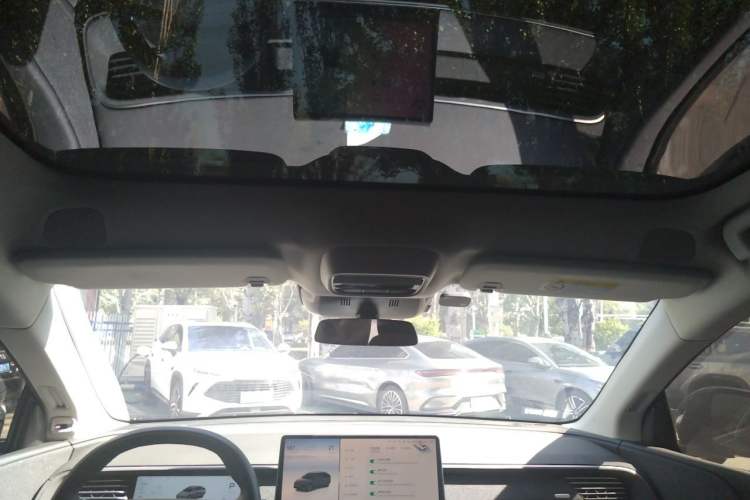 Used XPeng G6 2023 580 Long-Range Max Headliner