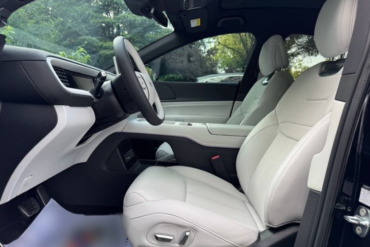 Used XPeng G6 2023 580 Long-Range Pro Interior 1