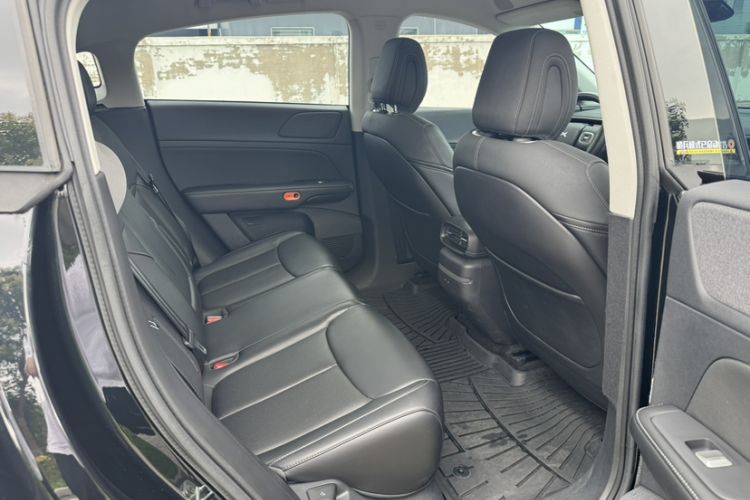 Used XPeng G6 2023 580 Long-Range Pro Interior 2