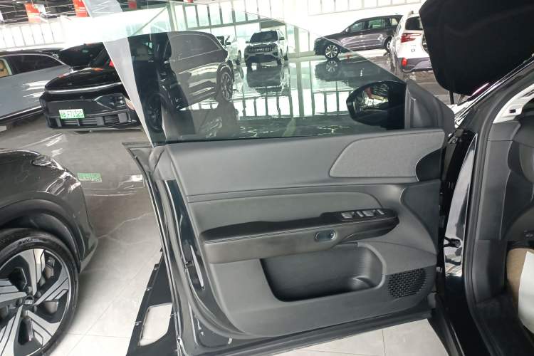 Used XPeng G6 2023 700 Four-Wheel Drive Performance Max Interior 7