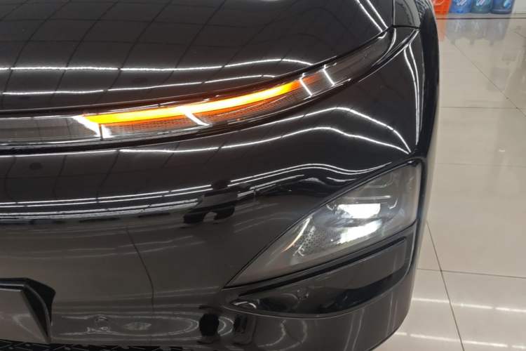 Used XPeng G6 2023 580 Long-Range Pro Left Front Headlight