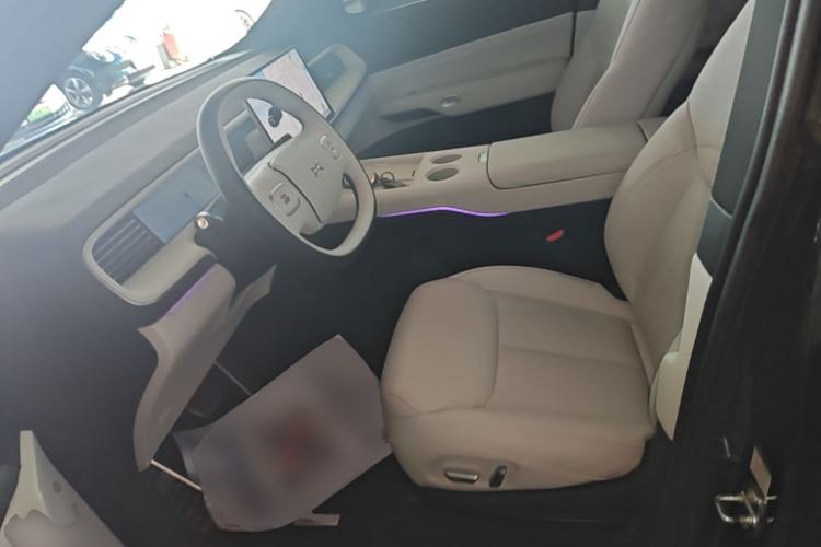 Used XPeng G6 2023 580 Long-Range Pro Left Front Seat