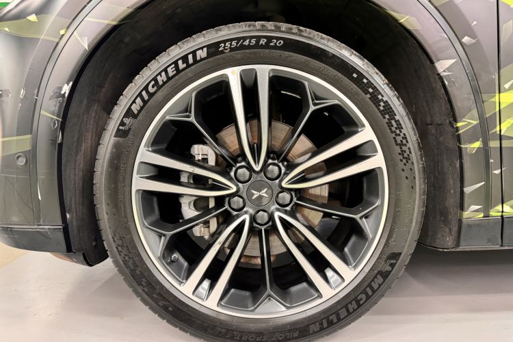Used XPeng G6 2023 700 Four-Wheel Drive Performance Max Left Front Wheel Hub