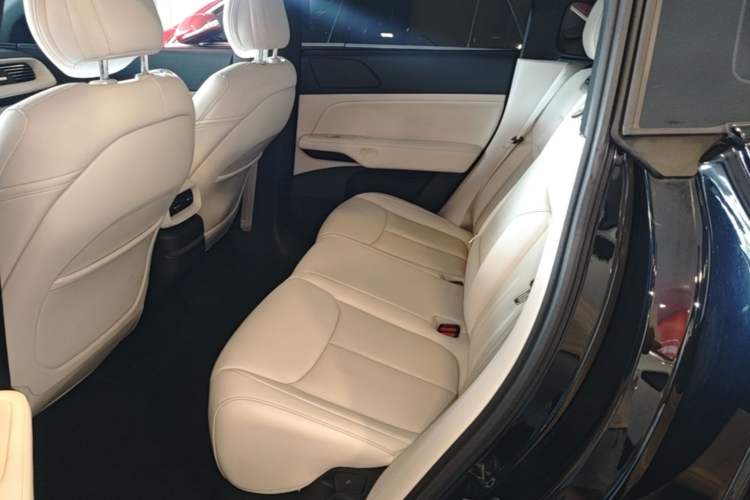 Used XPeng G6 2023 580 Long-Range Max Left Rear Seat