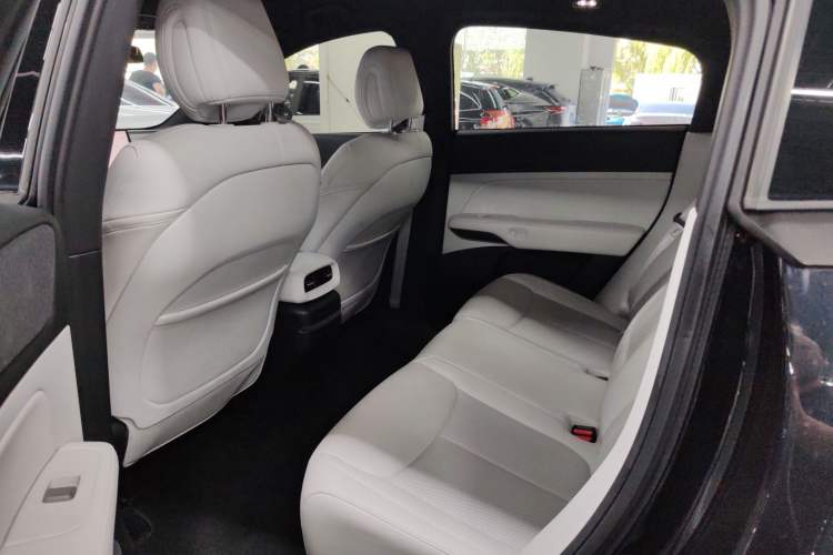 Used XPeng G6 2023 755 Ultra-Long Range Pro Left Rear Seat
