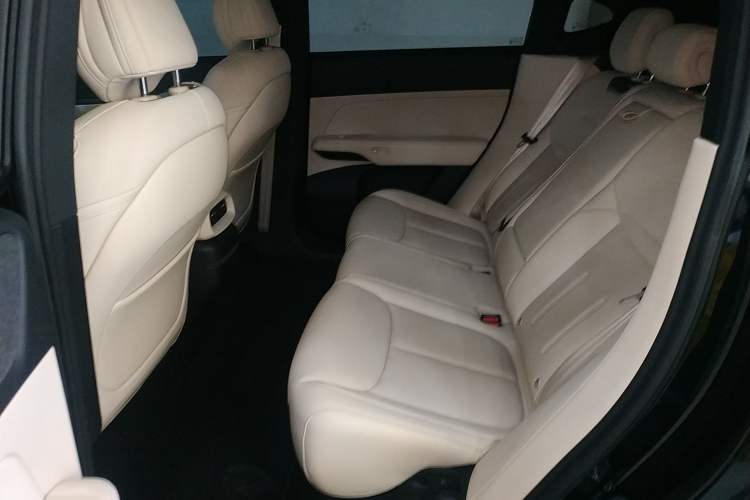 Used XPeng G6 2023 580 Long-Range Max Left Rear Seat