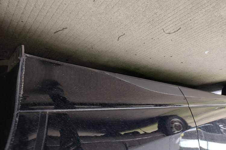 Used XPeng G6 2023 580 Long-Range Pro Left Side Sill