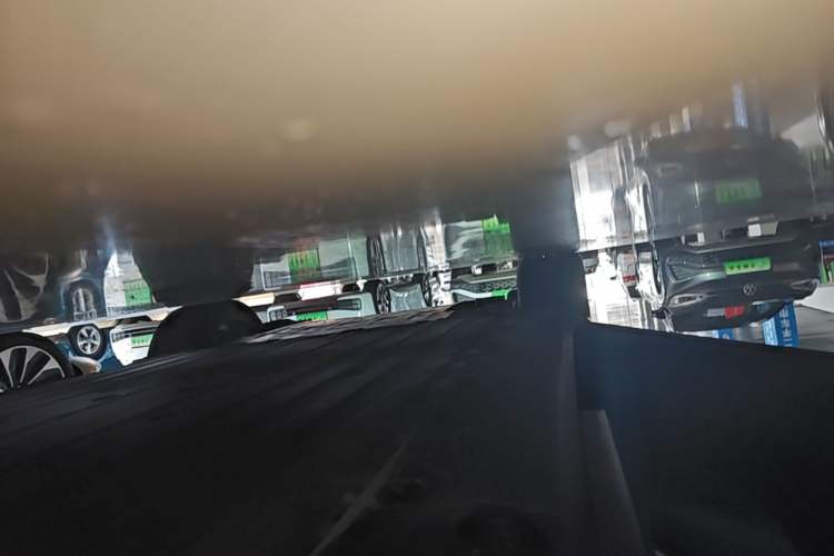 Used XPeng G6 2023 580 Long-Range Pro Left Side Sill