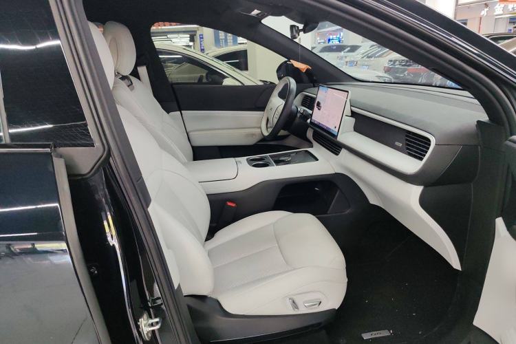 Used XPeng G6 2023 755 Ultra-Long Range Pro Right Front Seat