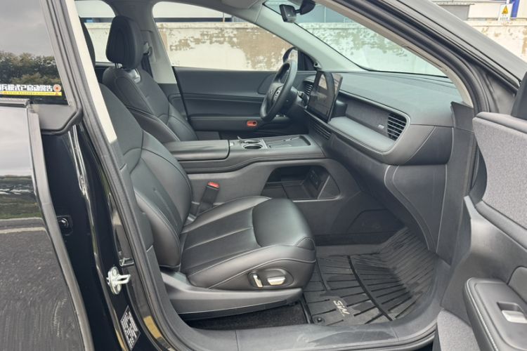 Used XPeng G6 2023 580 Long-Range Pro Right Front Seat