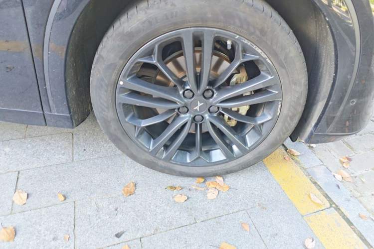 Used XPeng G6 2023 580 Long-Range Pro Right Front Wheel Hub