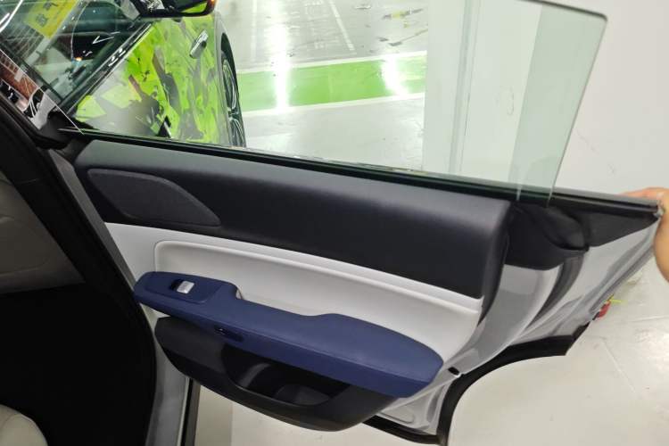 Used XPeng G6 2023 700 Four-Wheel Drive Performance Max Right Rear Door Interior