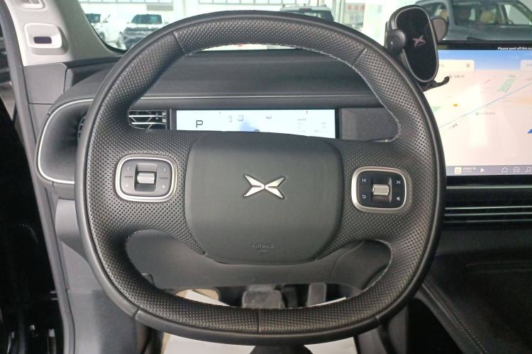 Used XPeng G6 2023 700 Four-Wheel Drive Performance Max Steering Wheel