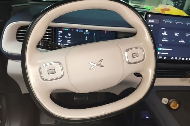 Used XPeng G6 2023 700 Four-Wheel Drive Performance Max Steering Wheel