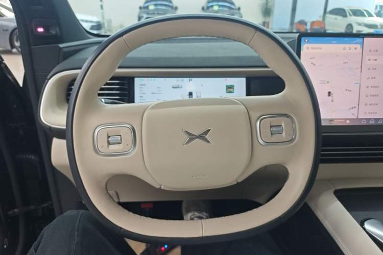 Used XPeng G6 2023 580 Long-Range Pro Steering Wheel