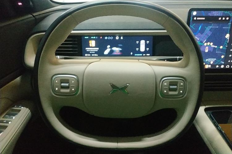 Used XPeng G6 2023 580 Long-Range Max Steering Wheel