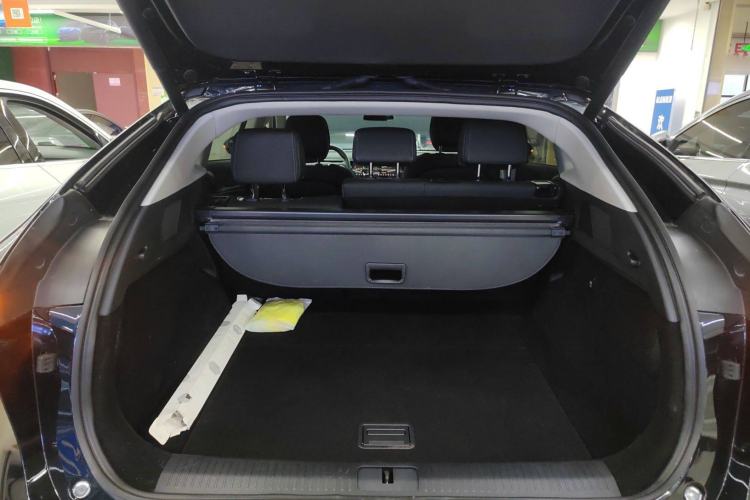 Used XPeng G6 2023 580 Long-Range Pro Trunk