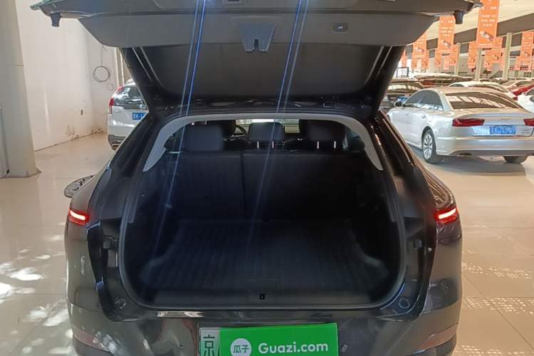 Used XPeng G6 2023 755 Ultra-Long Range Max Trunk