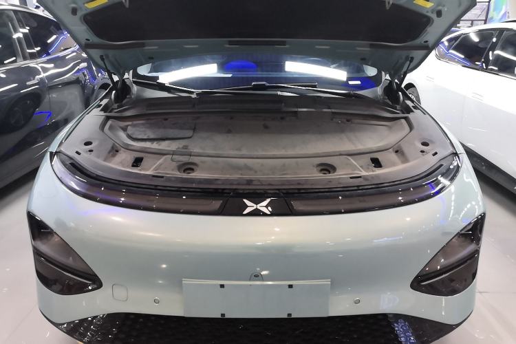 Used XPeng G6 2023 580 Long-Range Pro Engine Bay