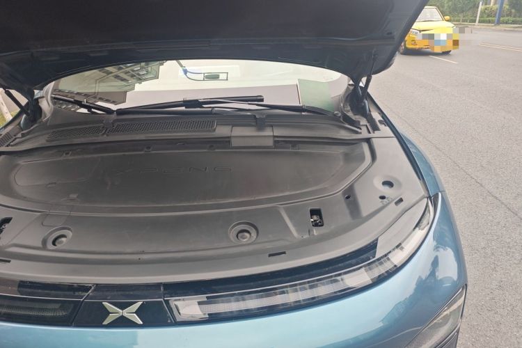 Used XPeng G6 2023 580 Long-Range Pro Engine Bay Left
