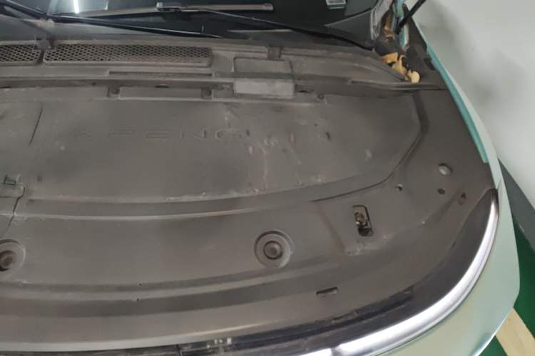 Used XPeng G6 2023 580 Long-Range Pro Engine Bay Left