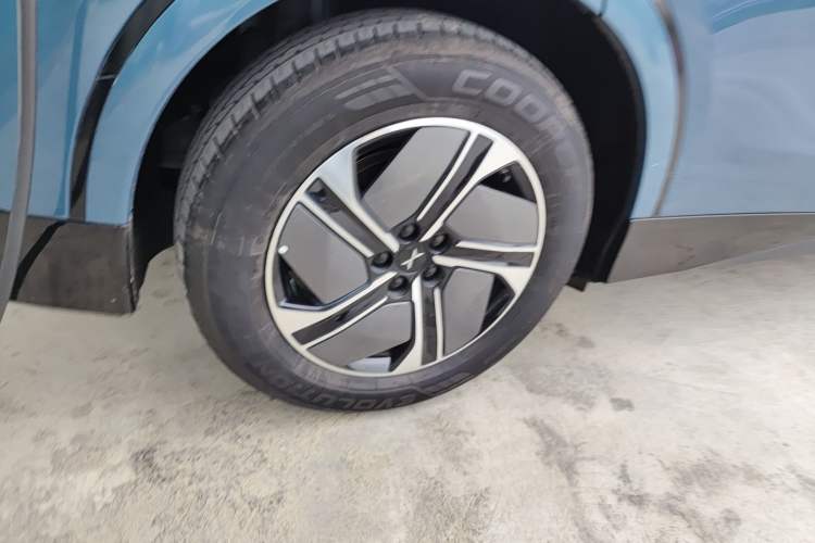 Used XPeng G6 2023 580 Long-Range Pro Exterior 8