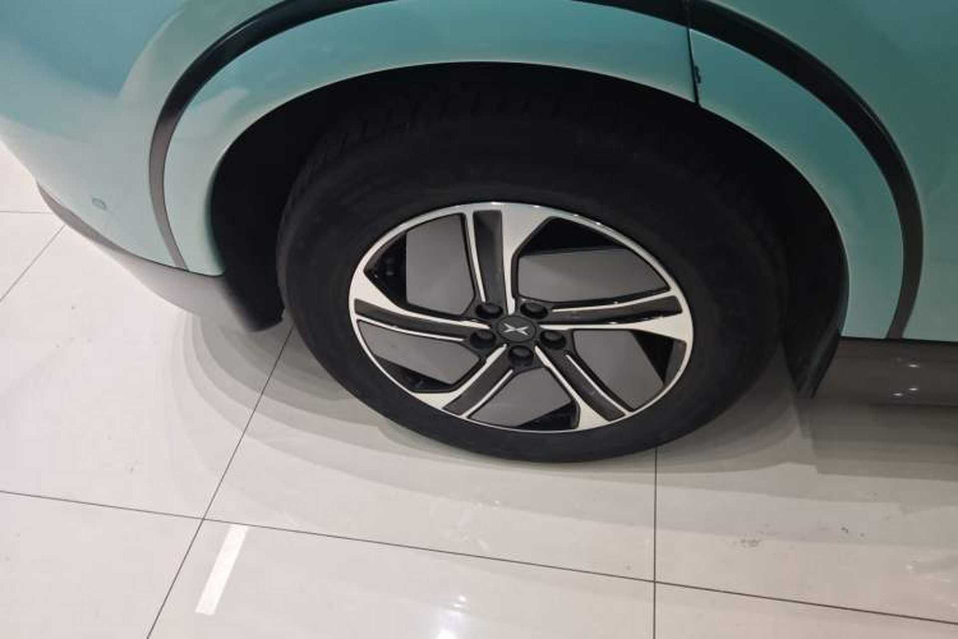 Used XPeng G6 2023 580 Long-Range Max Exterior 8