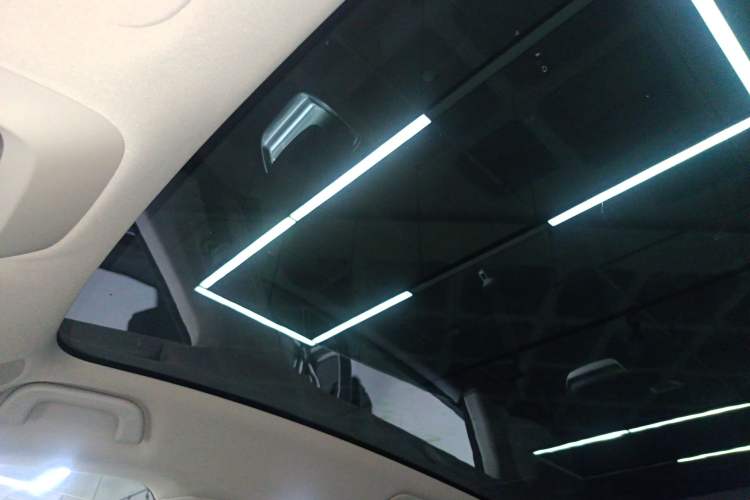 Used XPeng G6 2023 580 Long-Range Pro Headliner