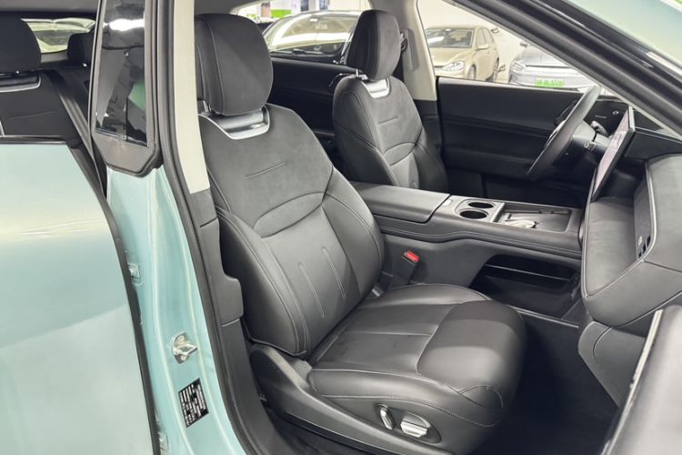 Used XPeng G6 2023 580 Long-Range Pro Interior 2