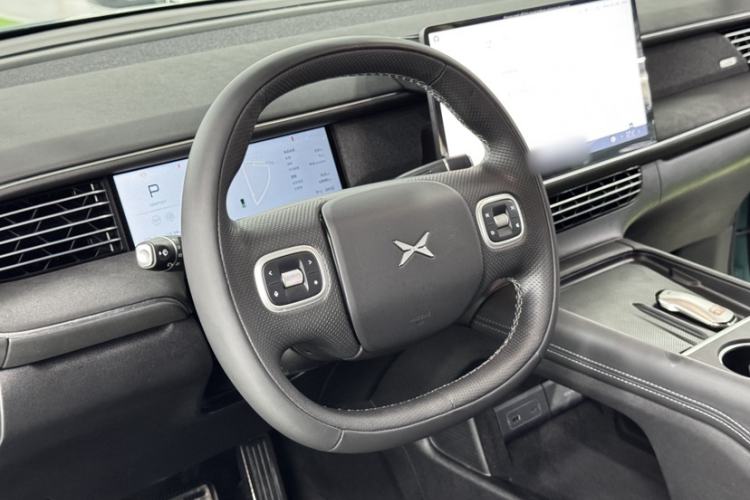 Used XPeng G6 2023 580 Long-Range Pro Interior 3
