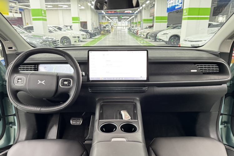 Used XPeng G6 2023 580 Long-Range Pro Interior 4