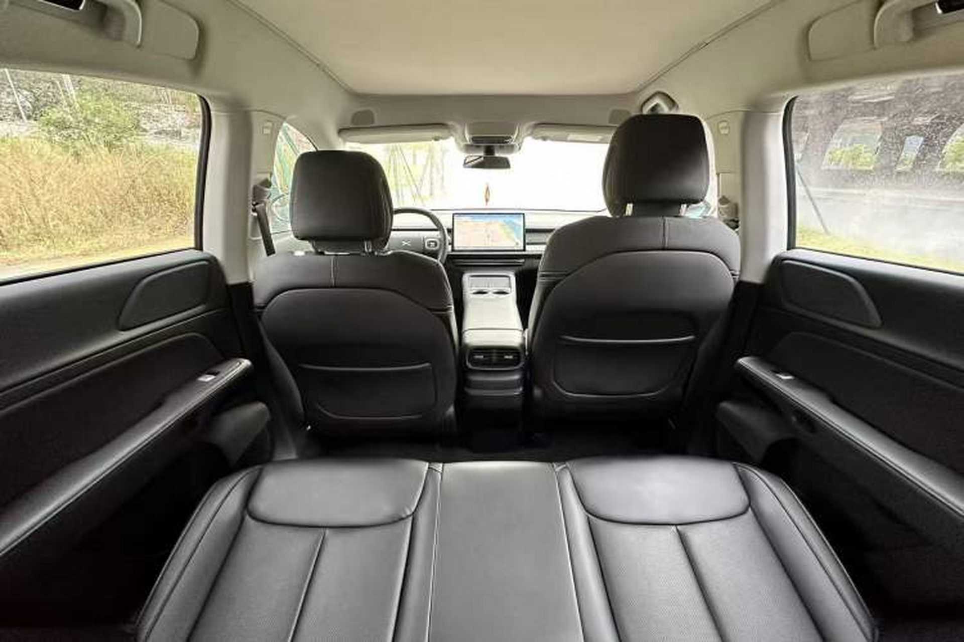 Used XPeng G6 2023 580 Long-Range Pro Interior 9