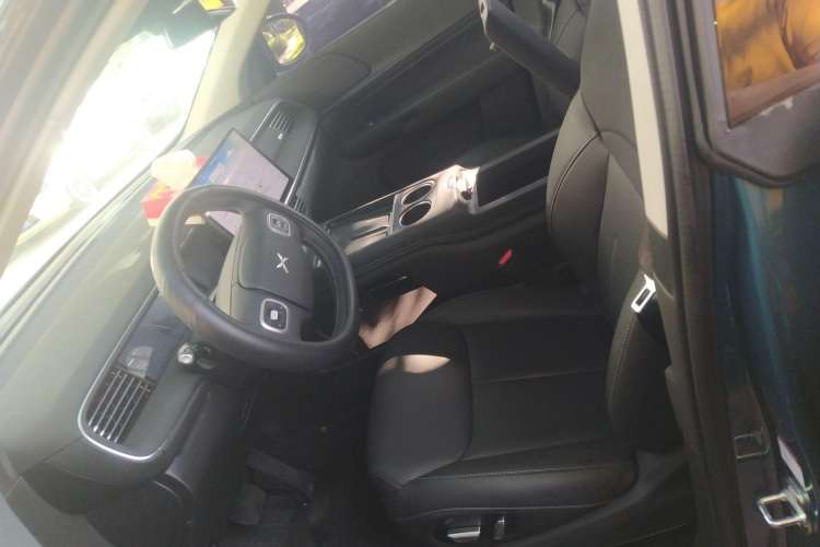 Used XPeng G6 2023 755 Ultra-Long Range Pro Left Front Seat