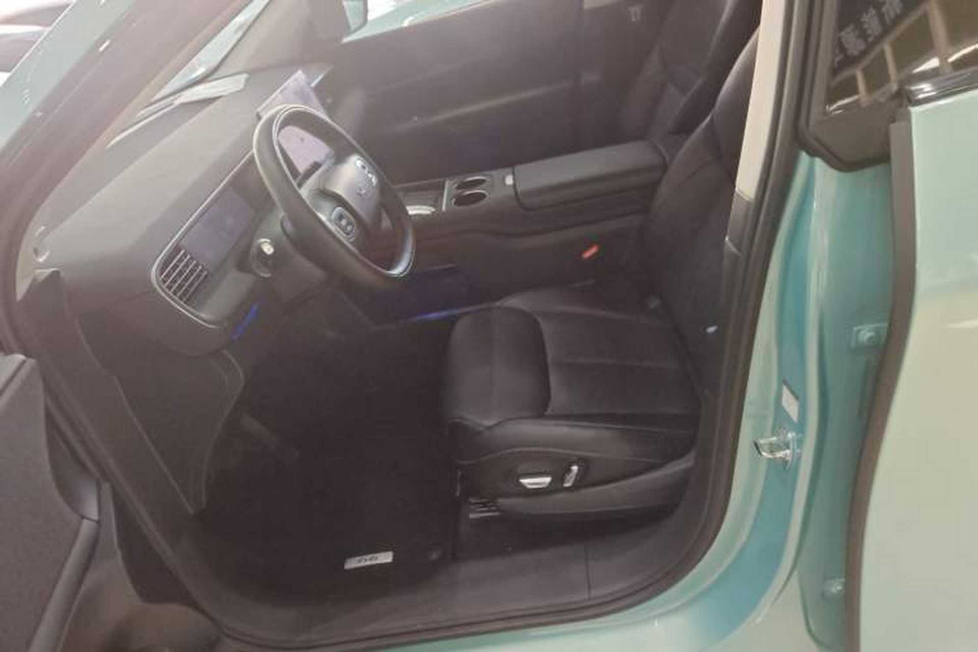 Used XPeng G6 2023 580 Long-Range Max Left Front Seat