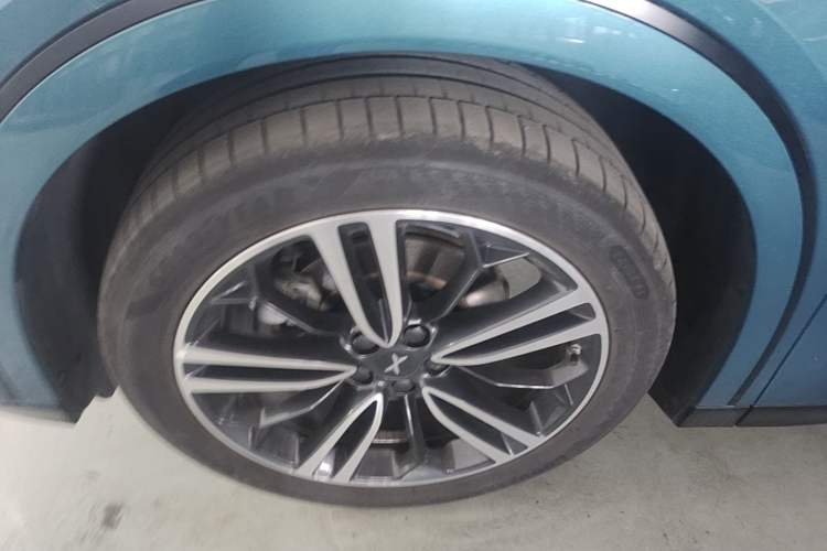Used XPeng G6 2023 580 Long-Range Pro Left Front Wheel Hub