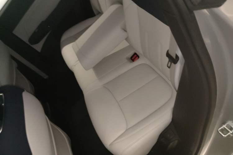 Used XPeng G6 2023 755 Ultra-Long Range Max Left Rear Seat
